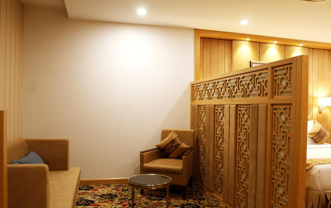 Skk Blu Hotel & Spa Udaipur Exterior photo